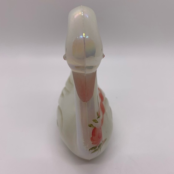 FENTON 20th Anniversary Swan Figurine.  Signed!  COLLECTIBLE - Picture 2 of 12